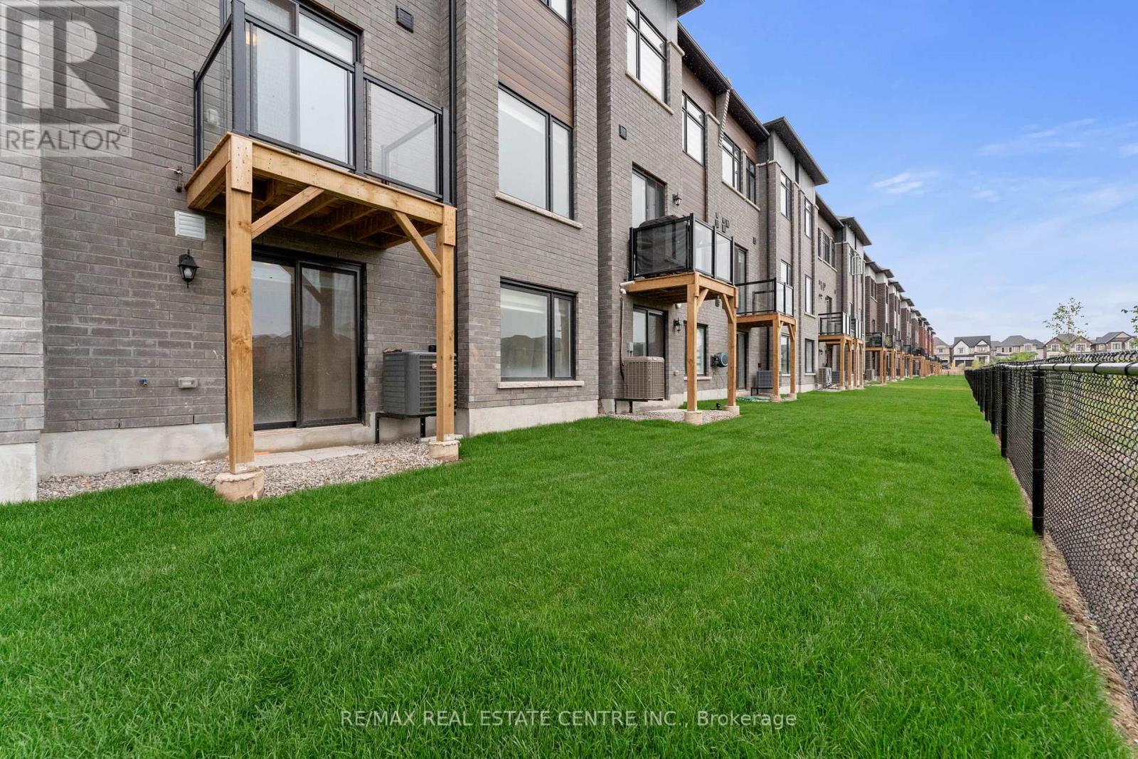 3077 Perkins Way, Oakville, Ontario  L6H 7G1 - Photo 42 - W12500510