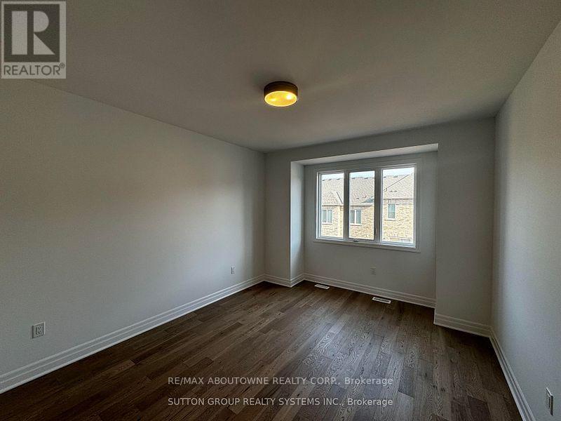 1232 Wheat Boom Drive, Oakville, Ontario  L6H 7Y3 - Photo 9 - W12500514