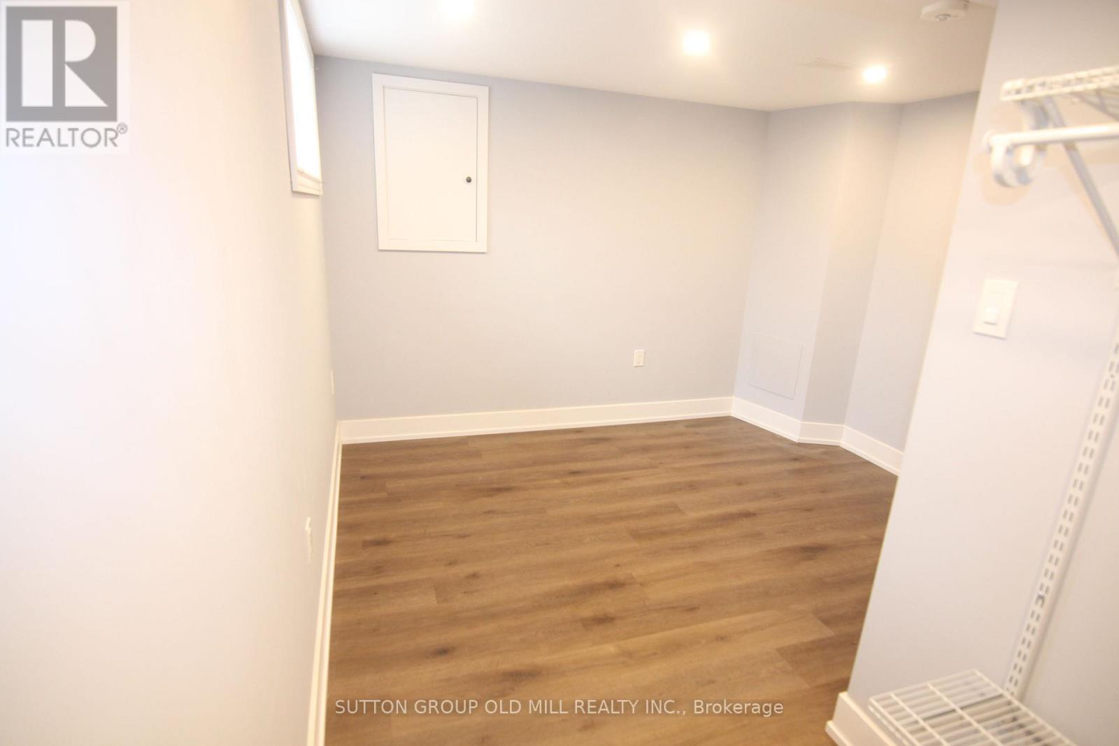 39 Risdon Court, Toronto, Ontario  M9C 4E6 - Photo 12 - W12500520