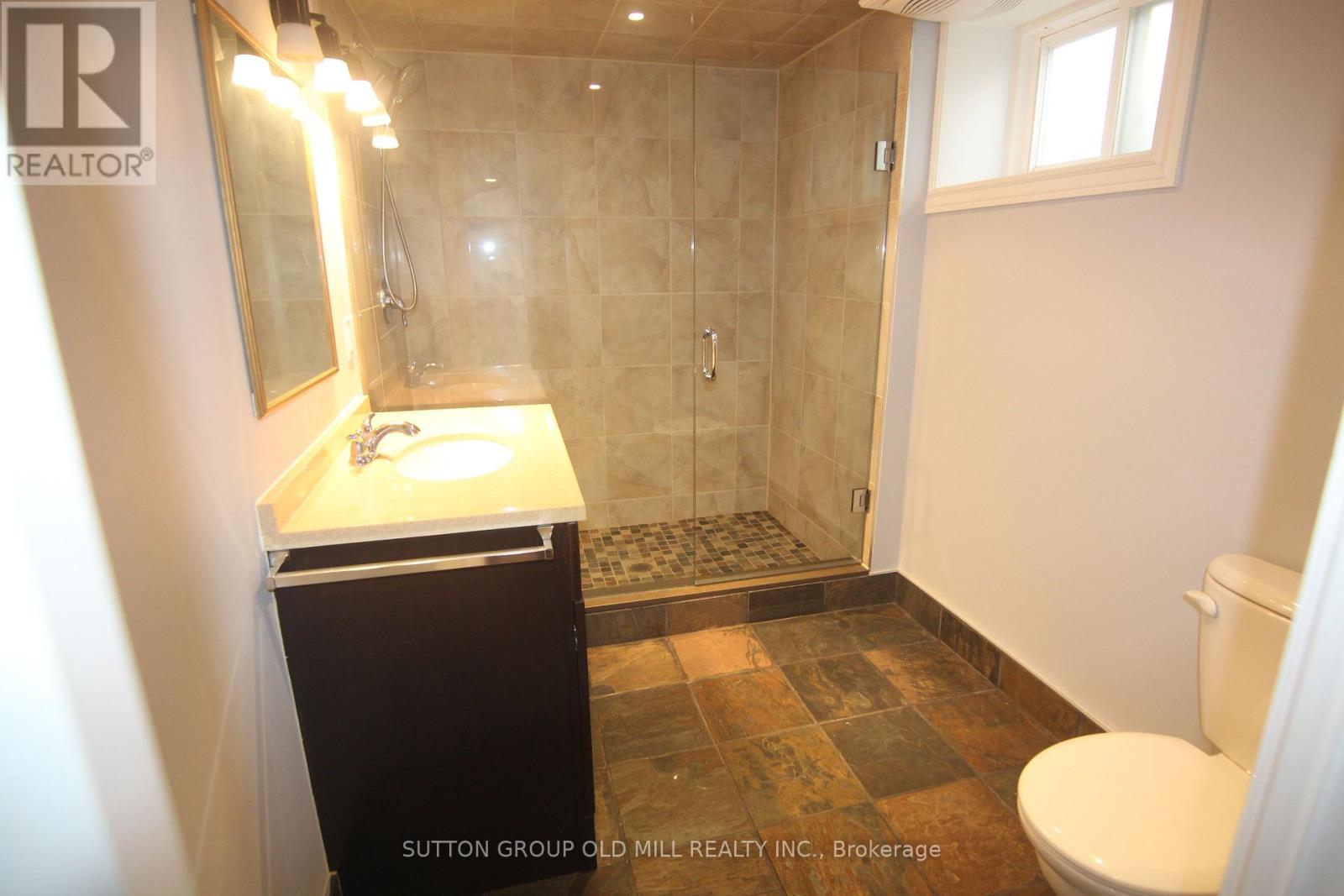 39 Risdon Court, Toronto, Ontario  M9C 4E6 - Photo 19 - W12500520