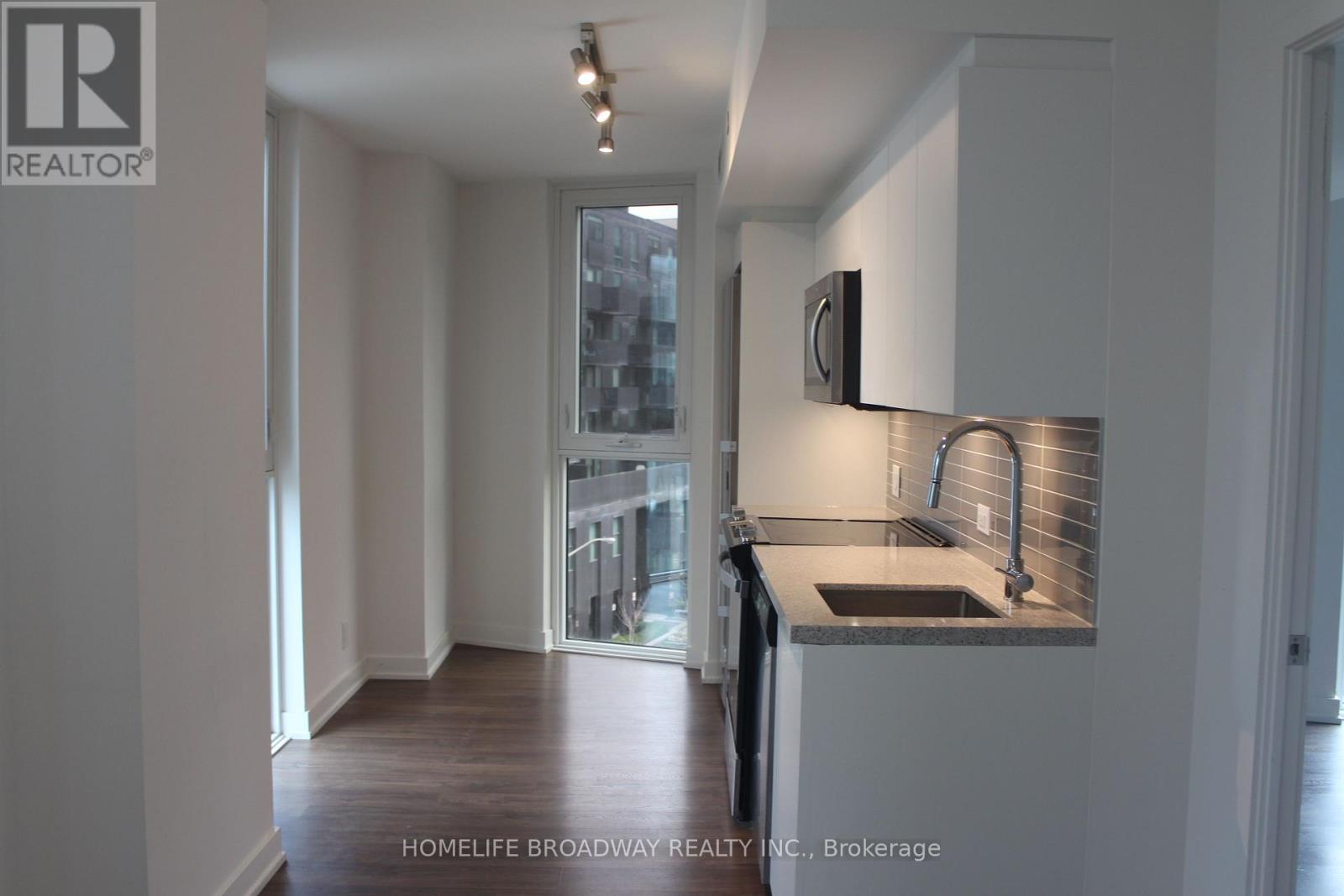 528 - 30 Tretti Way, Toronto, Ontario  M3H 0E3 - Photo 5 - C12499938