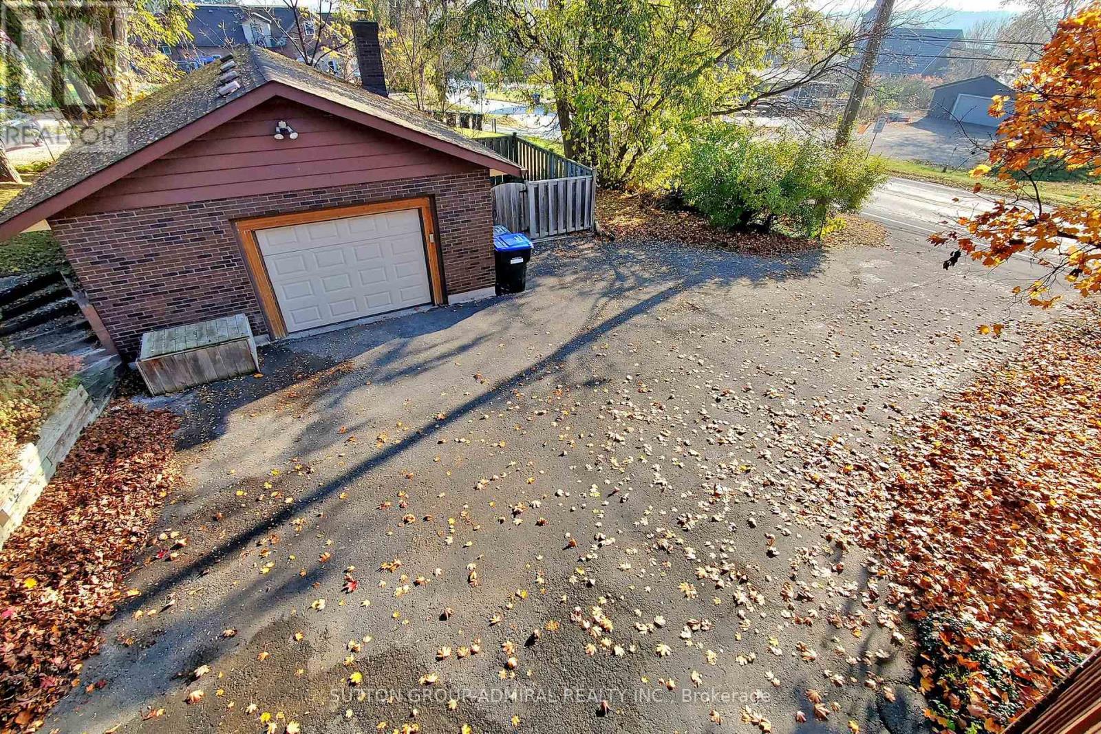 Main - 2238 4th Line, Innisfil (Alcona), Ontario  L0L 1K0 - Photo 12 - N12473532