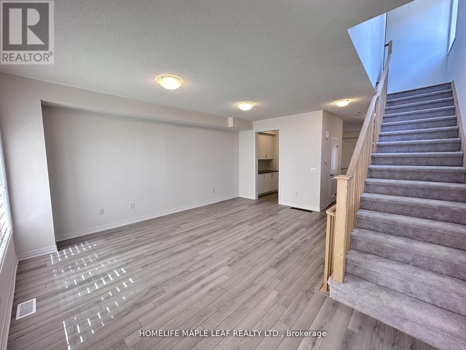 201 - 585 Colbourne Street E, Brantford, Ontario  N3S 0K4 - Photo 16 - X12482108