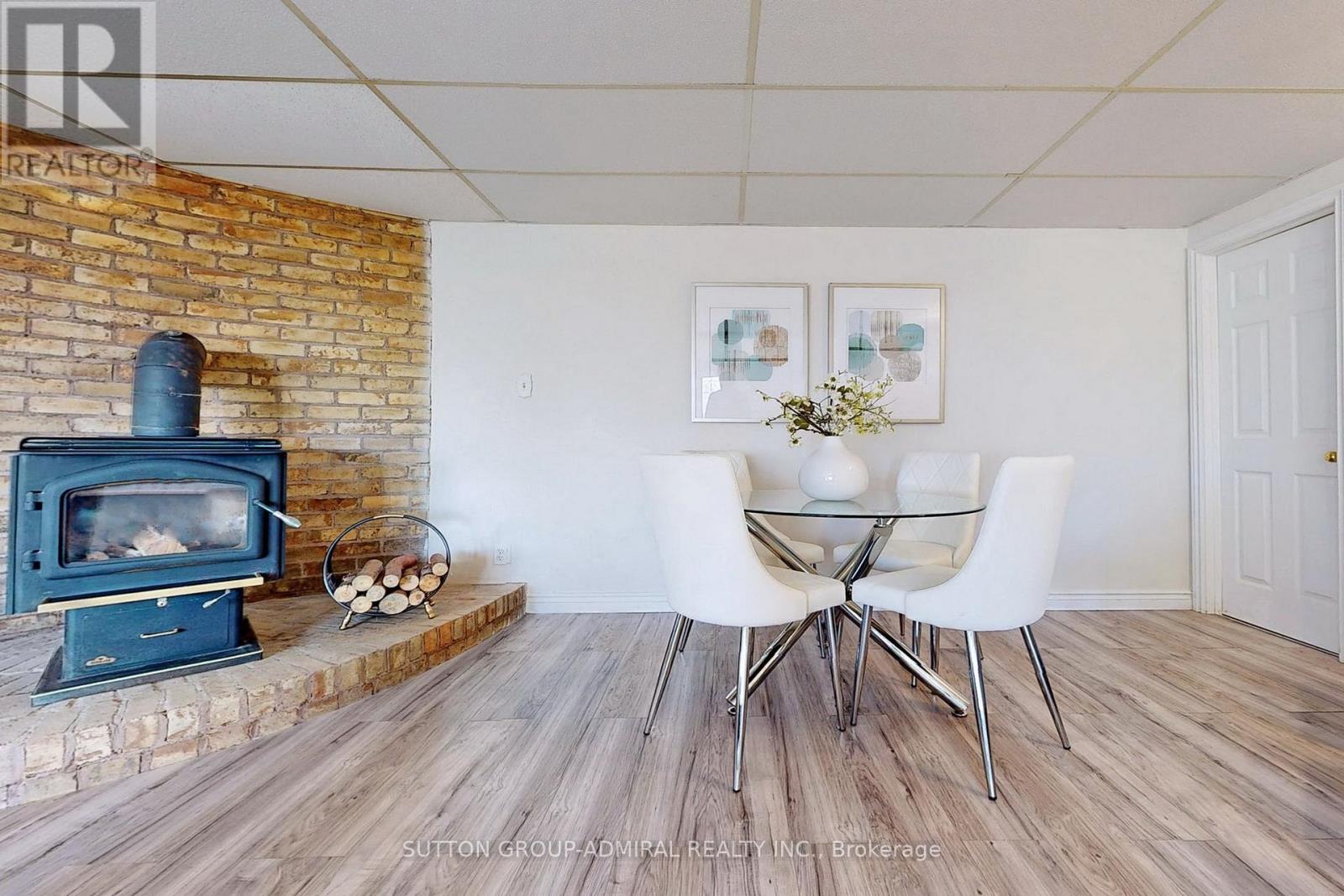 Main - 2238 4th Line, Innisfil (Alcona), Ontario  L0L 1K0 - Photo 5 - N12473532