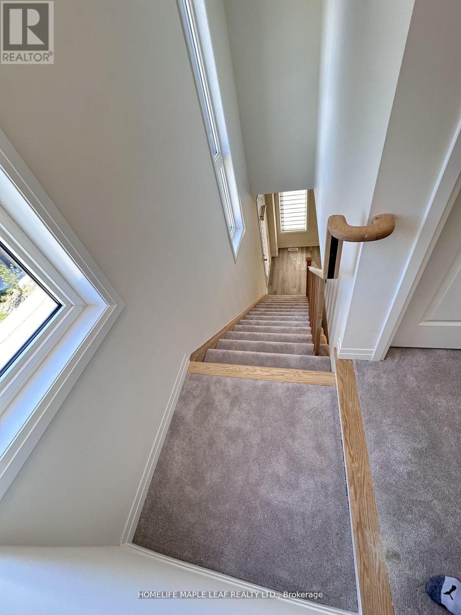 201 - 585 Colbourne Street E, Brantford, Ontario  N3S 0K4 - Photo 11 - X12482108