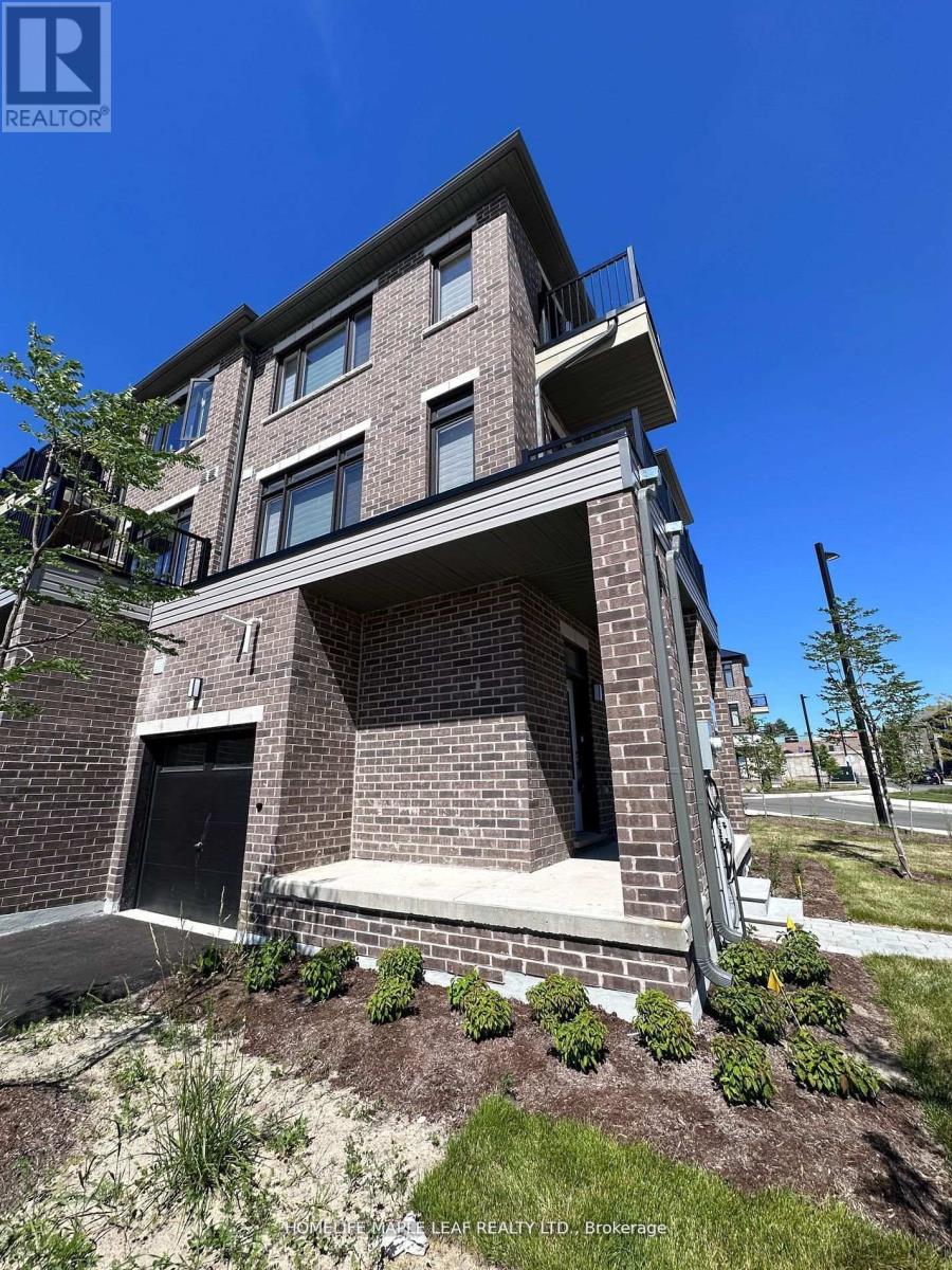 201 - 585 Colbourne Street E, Brantford, Ontario  N3S 0K4 - Photo 2 - X12482108