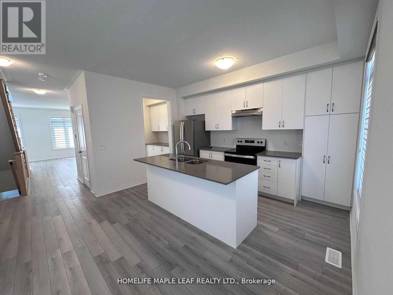 201 - 585 Colbourne Street E, Brantford, Ontario  N3S 0K4 - Photo 9 - X12482108