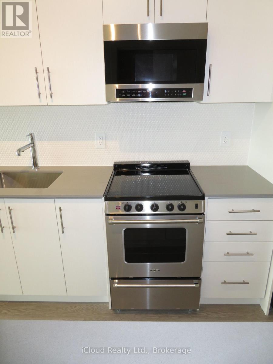 1104 - 212 King William Street E, Hamilton (Beasley), Ontario  L8R 3N9 - Photo 10 - X12500490