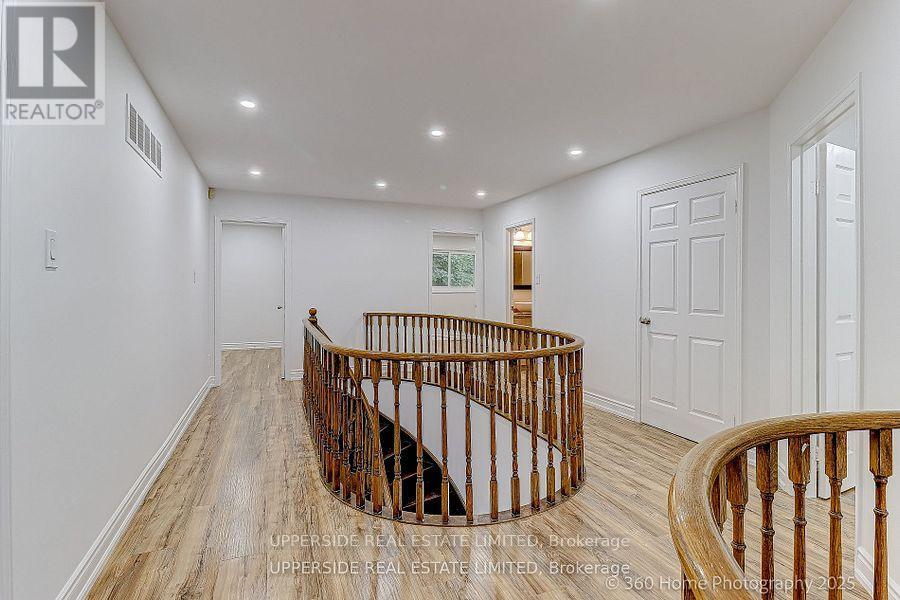 646 York Hill Boulevard, Vaughan, Ontario  L4J 5L8 - Photo 20 - N12467113