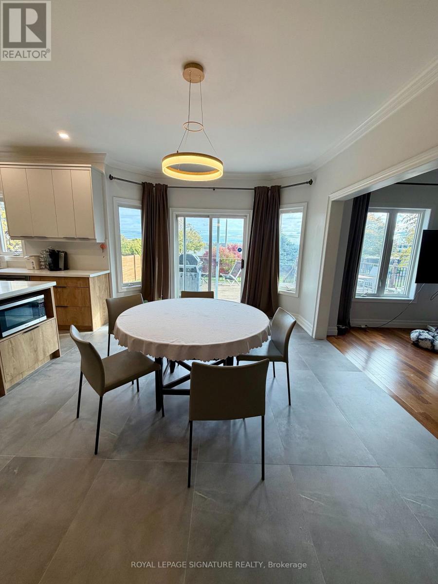 40 Graydon Crescent, Richmond Hill, Ontario  L4B 3V9 - Photo 11 - N12491584