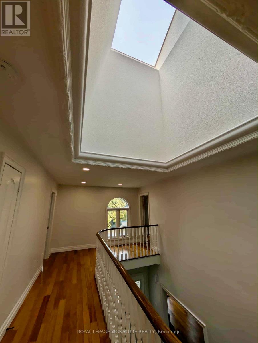 40 Graydon Crescent, Richmond Hill, Ontario  L4B 3V9 - Photo 15 - N12491584