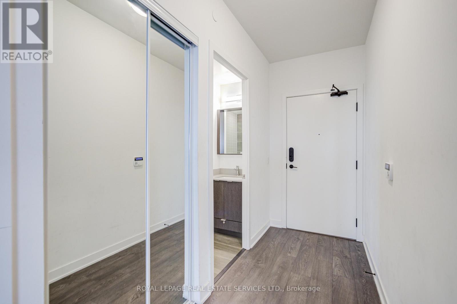 1704 - 4675 Metcalfe Avenue, Mississauga (Central Erin Mills), Ontario  L5M 0Z8 - Photo 9 - W12423888