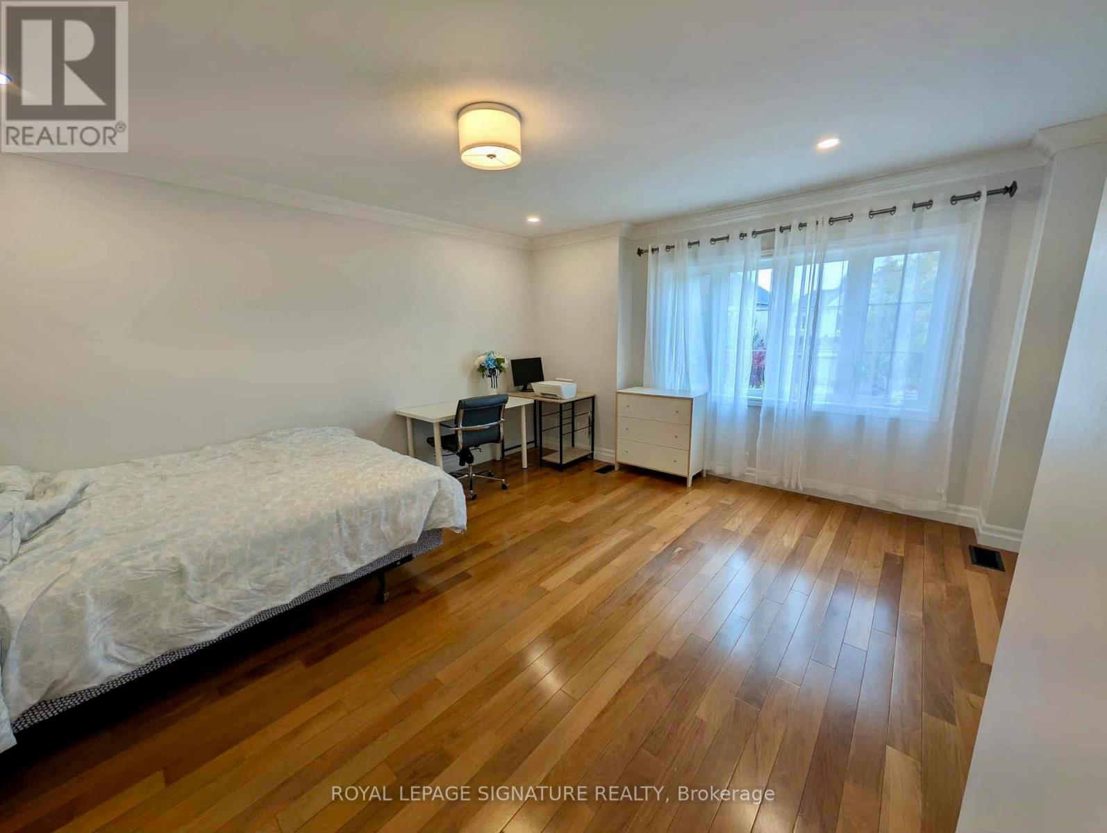 40 Graydon Crescent, Richmond Hill, Ontario  L4B 3V9 - Photo 22 - N12491584