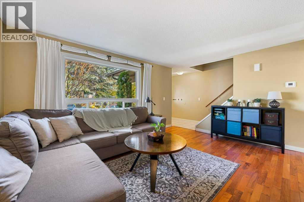 56 Shawmeadows Close Sw, Calgary, Alberta  T2Y 1A7 - Photo 11 - A2264207