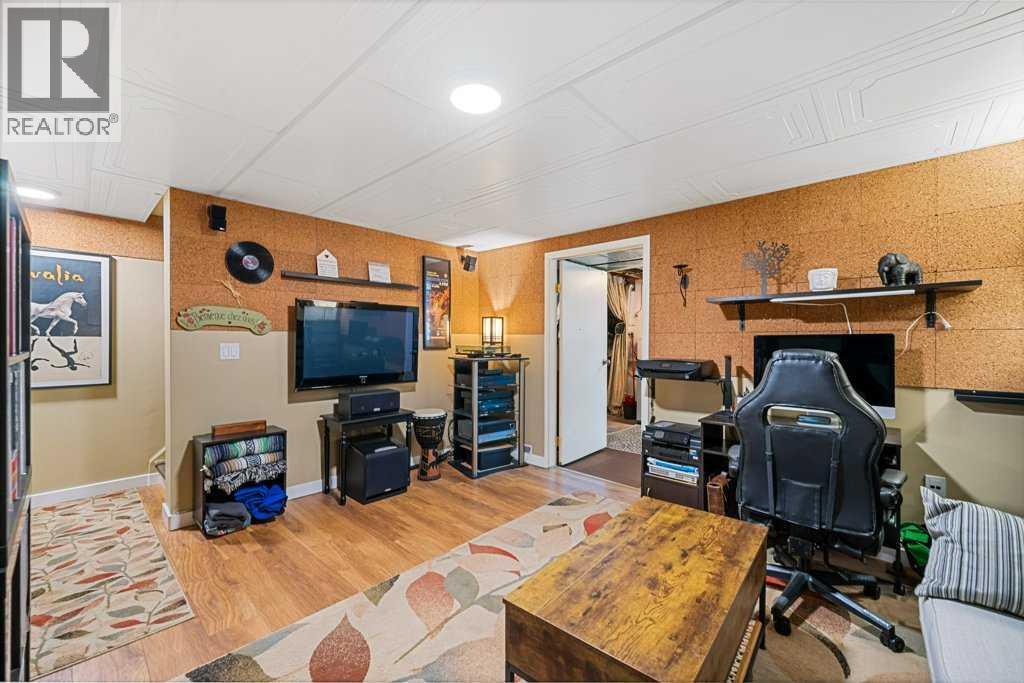 56 Shawmeadows Close Sw, Calgary, Alberta  T2Y 1A7 - Photo 31 - A2264207