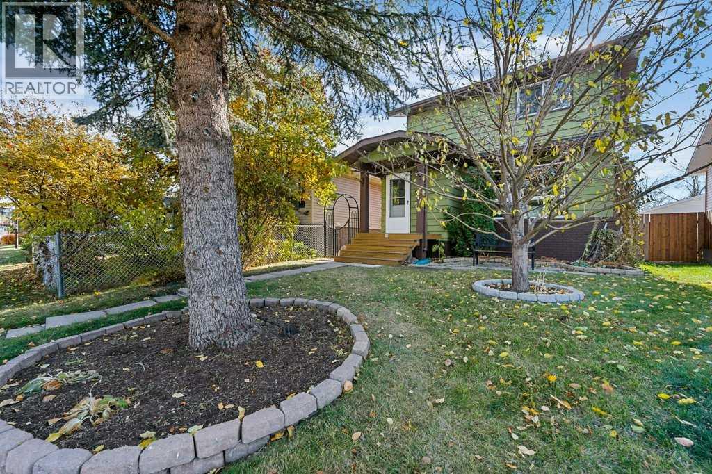 56 Shawmeadows Close Sw, Calgary, Alberta  T2Y 1A7 - Photo 4 - A2264207