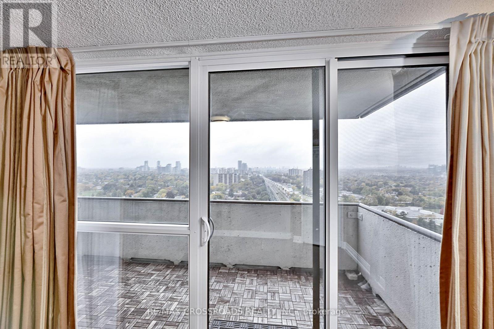 1907 - 3303 Don Mills Road, Toronto, Ontario  M2J 4T6 - Photo 37 - C12497968