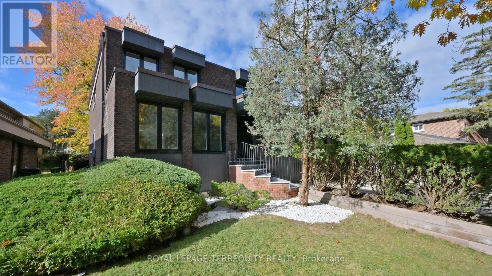 41 Beardmore Crescent, Toronto, Ontario  M2K 2P3 - Photo 2 - C12500542