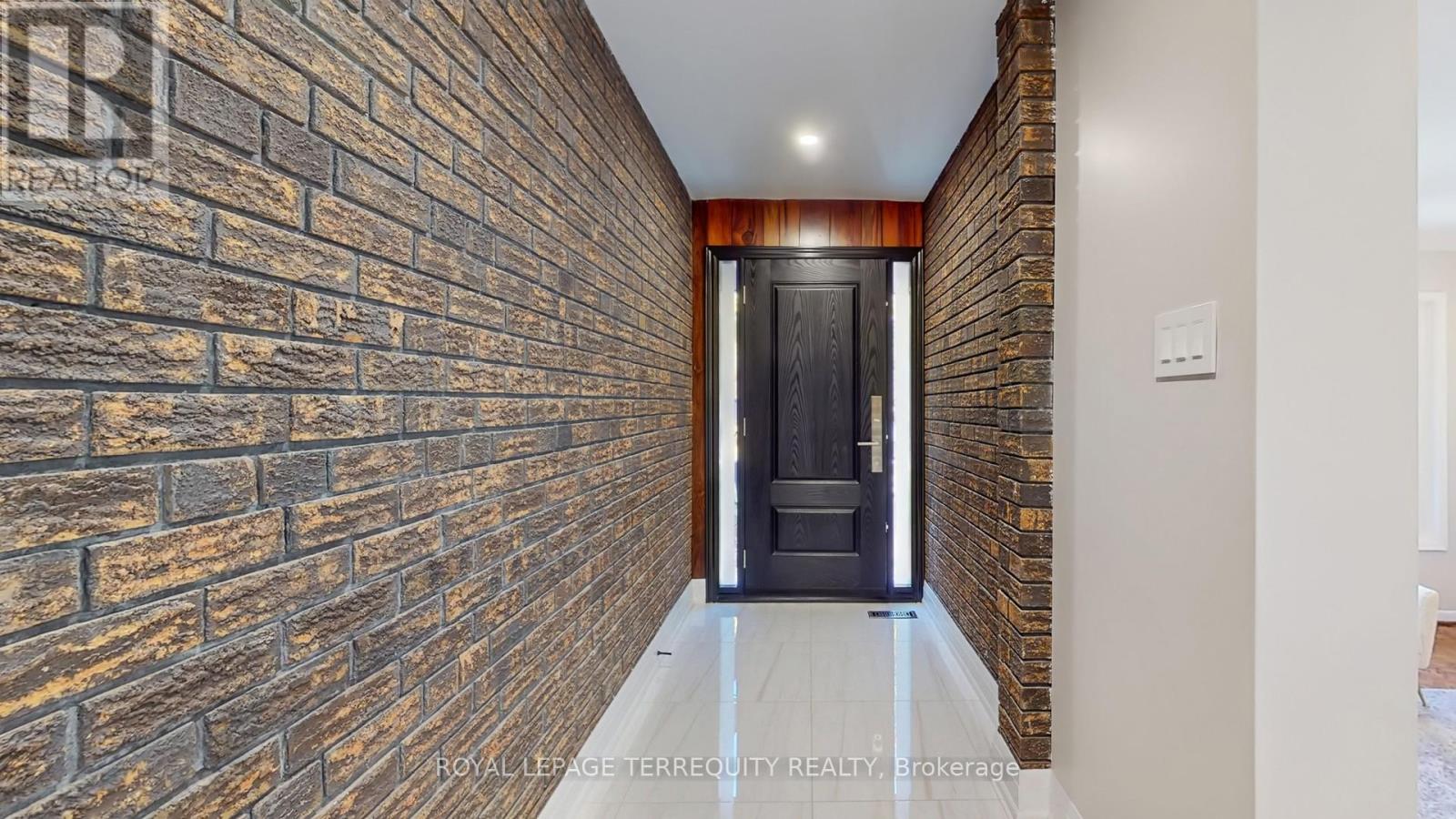 41 Beardmore Crescent, Toronto, Ontario  M2K 2P3 - Photo 4 - C12500542