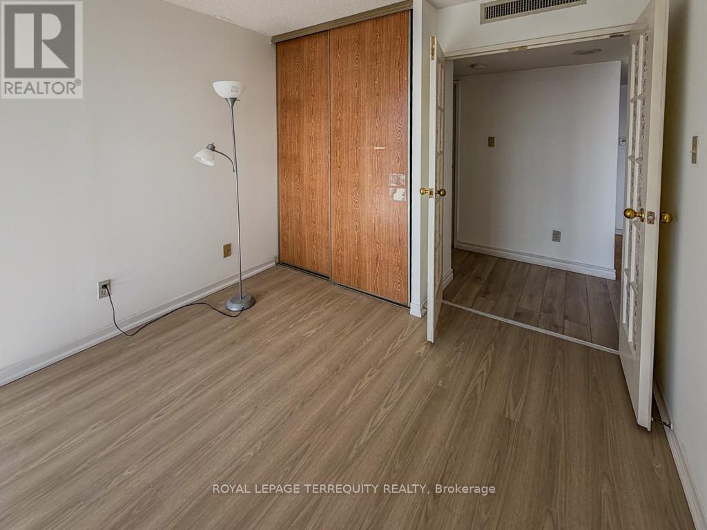 1513 - 150 Alton Towers Circle, Toronto, Ontario  M1V 4X7 - Photo 11 - E12500528