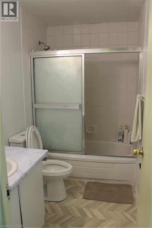 399 Keats Way Unit# 4, Waterloo, Ontario  N2L 5S7 - Photo 7 - 40777993