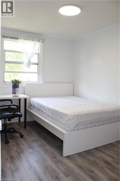 399 Keats Way Unit# 4, Waterloo, Ontario  N2L 5S7 - Photo 3 - 40777993