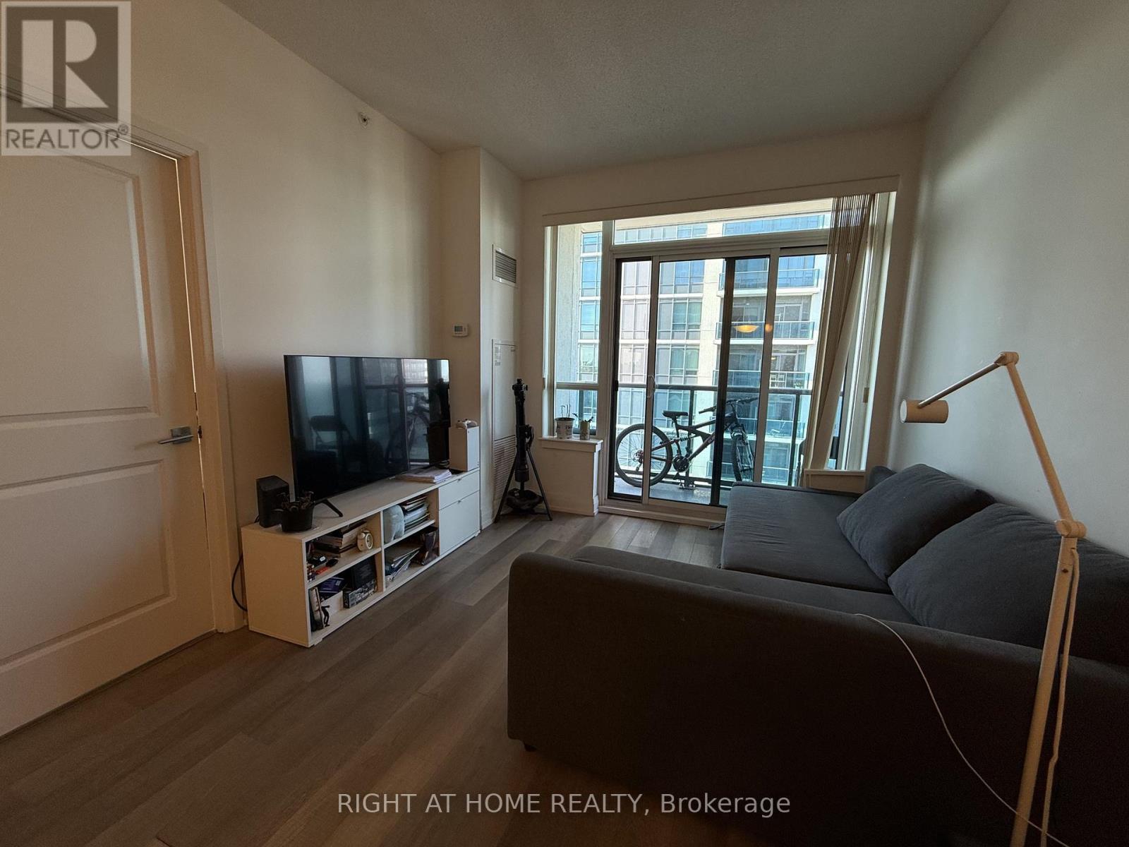 Ph307 - 7167 Yonge Street, Markham, Ontario  L3T 0E1 - Photo 6 - N12500208