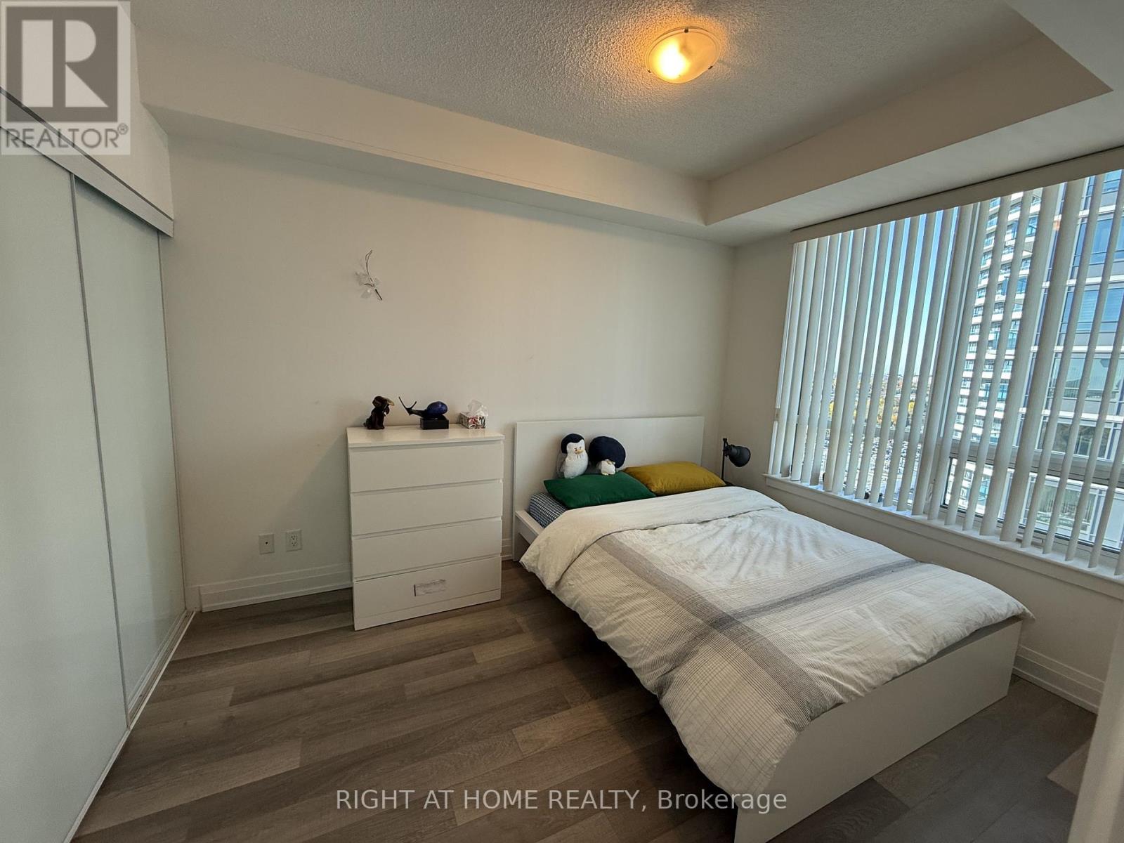 Ph307 - 7167 Yonge Street, Markham, Ontario  L3T 0E1 - Photo 8 - N12500208