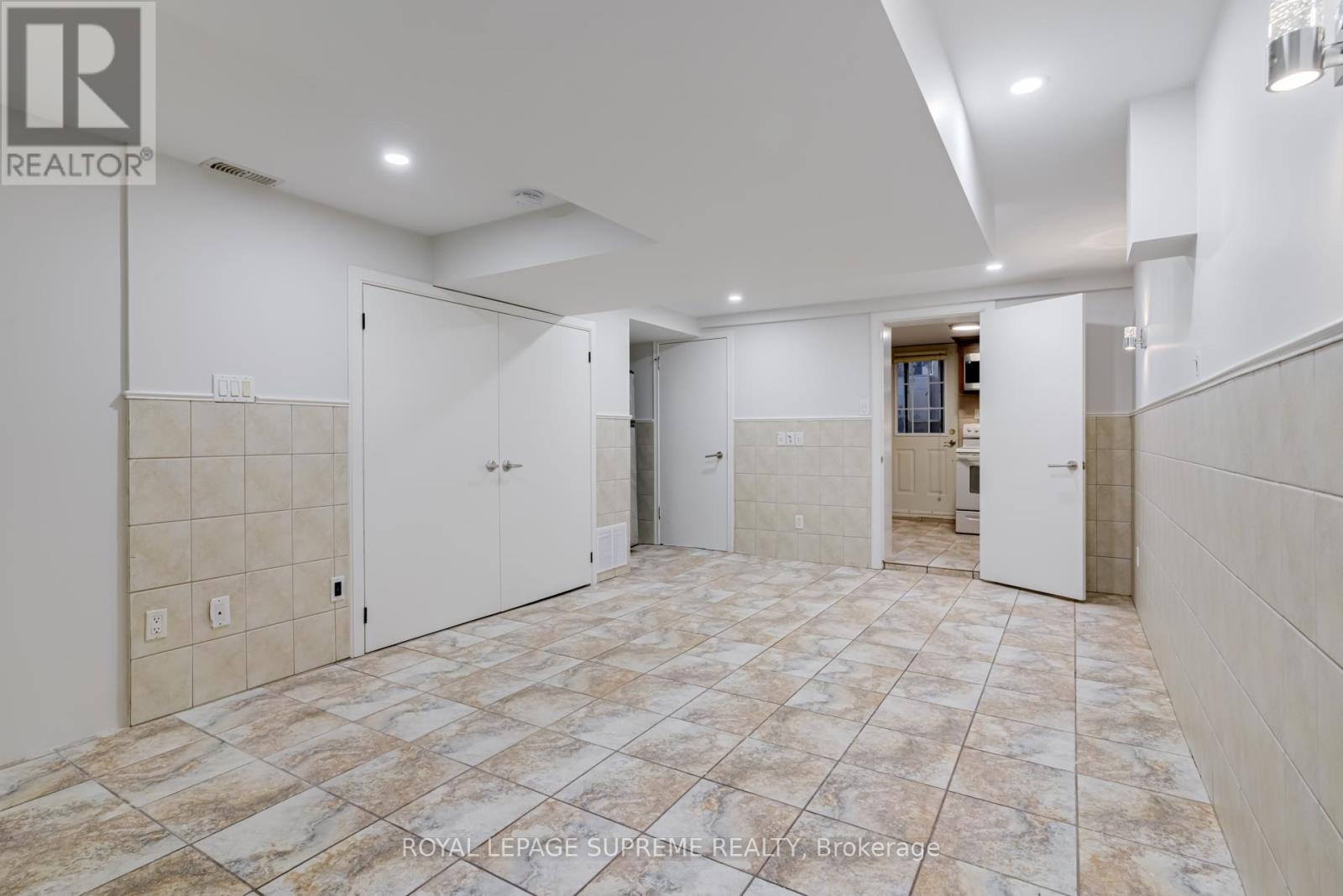 Bsmt - 30 Lacey Avenue, Toronto, Ontario  M6M 3L7 - Photo 5 - W12500530