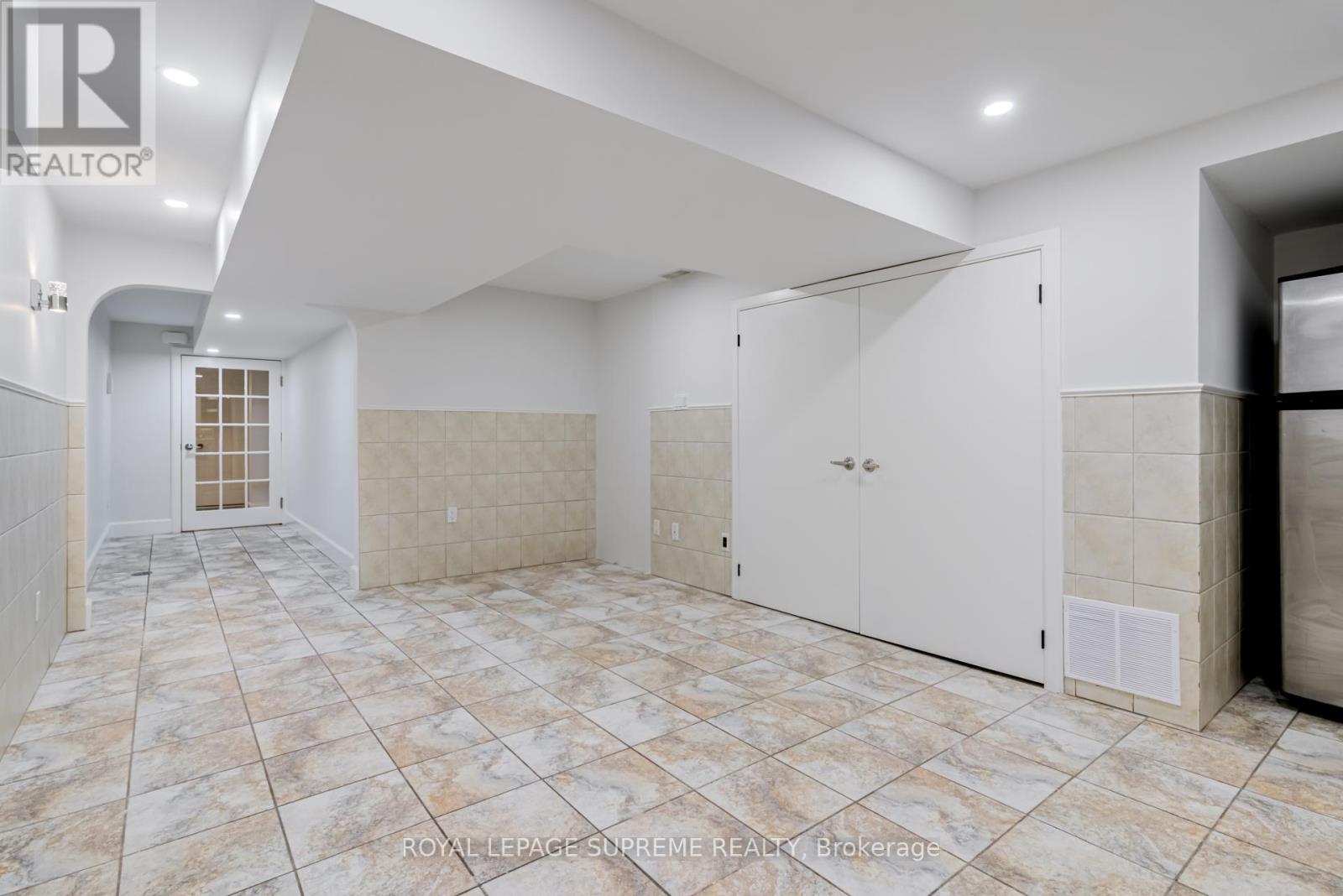 Bsmt - 30 Lacey Avenue, Toronto, Ontario  M6M 3L7 - Photo 6 - W12500530