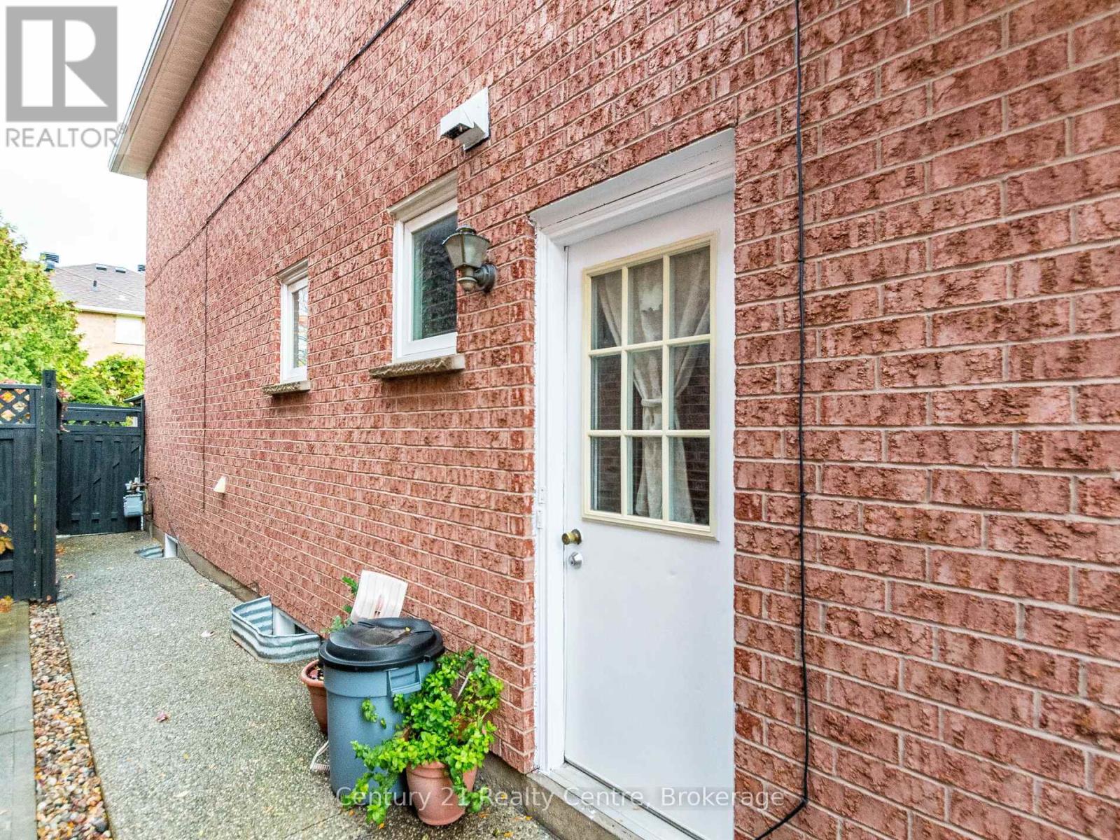 3349 Loyalist Drive, Mississauga, Ontario  L5L 5T9 - Photo 49 - W12500538