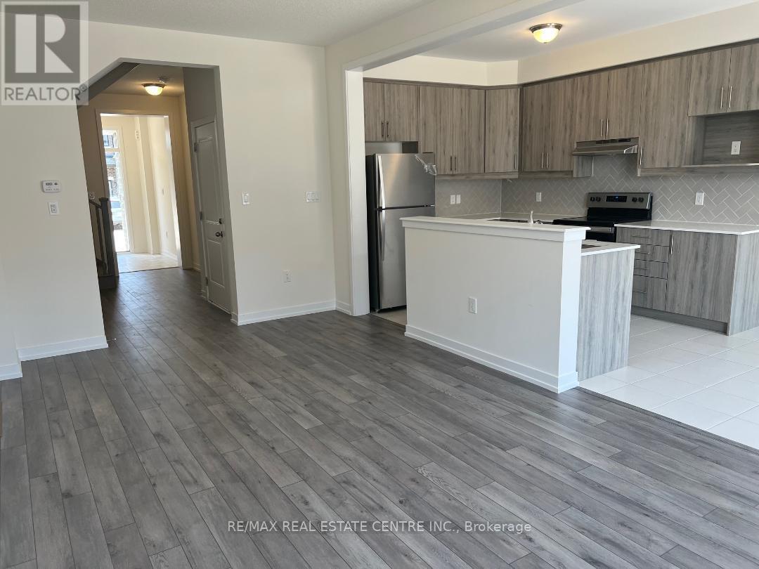 1551 Rose Way, Milton, Ontario  L9E 1V8 - Photo 12 - W12500540