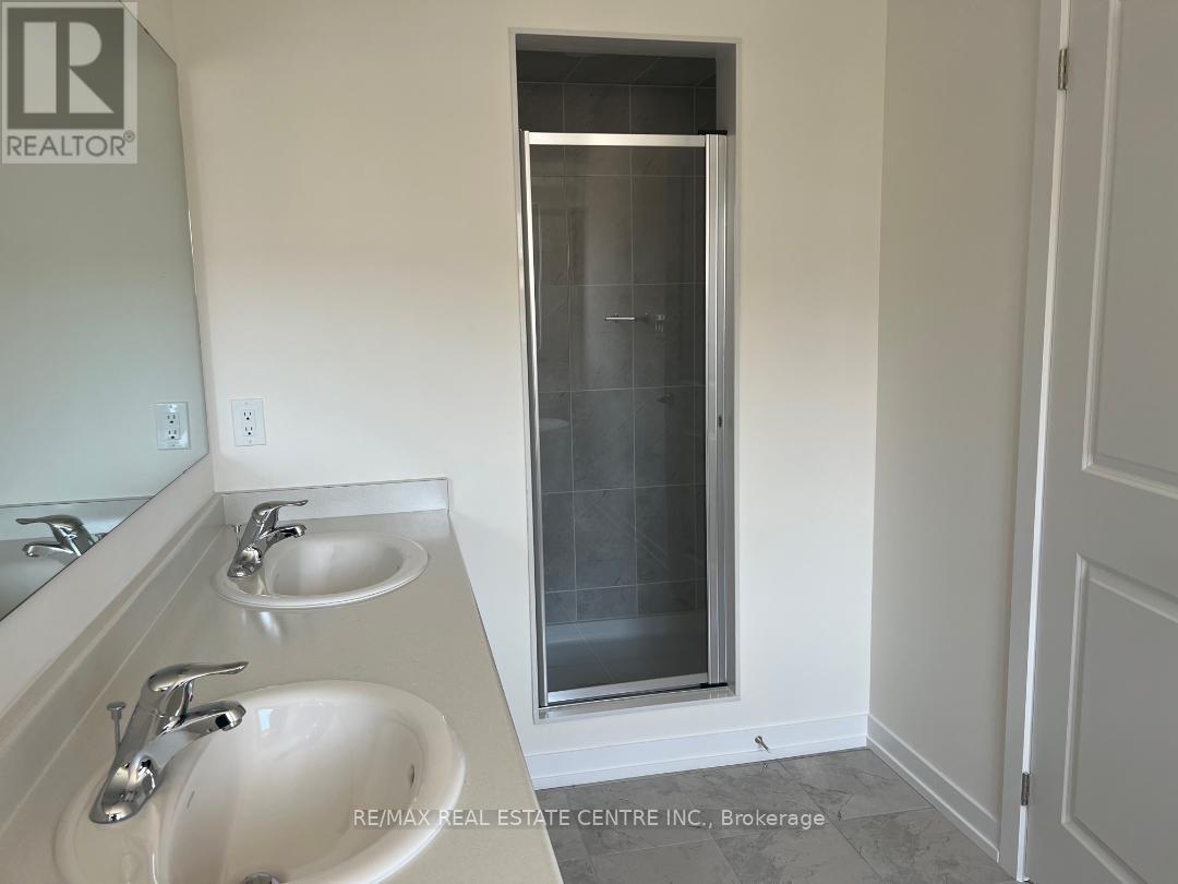 1551 Rose Way, Milton, Ontario  L9E 1V8 - Photo 23 - W12500540