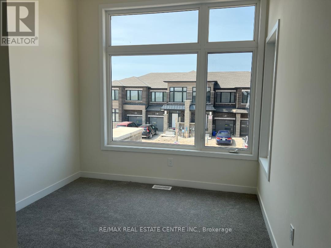 1551 Rose Way, Milton, Ontario  L9E 1V8 - Photo 27 - W12500540