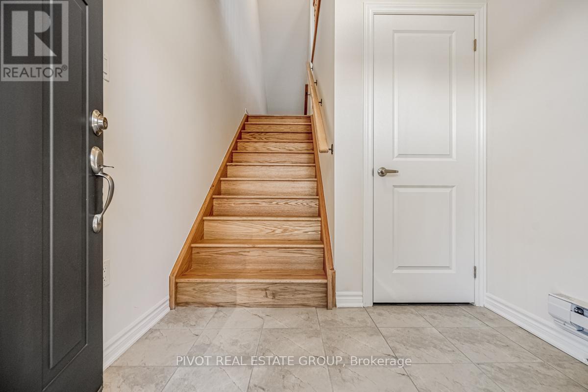 28 Mccormack Road, Caledon, Ontario  L7C 4J6 - Photo 3 - W12500550