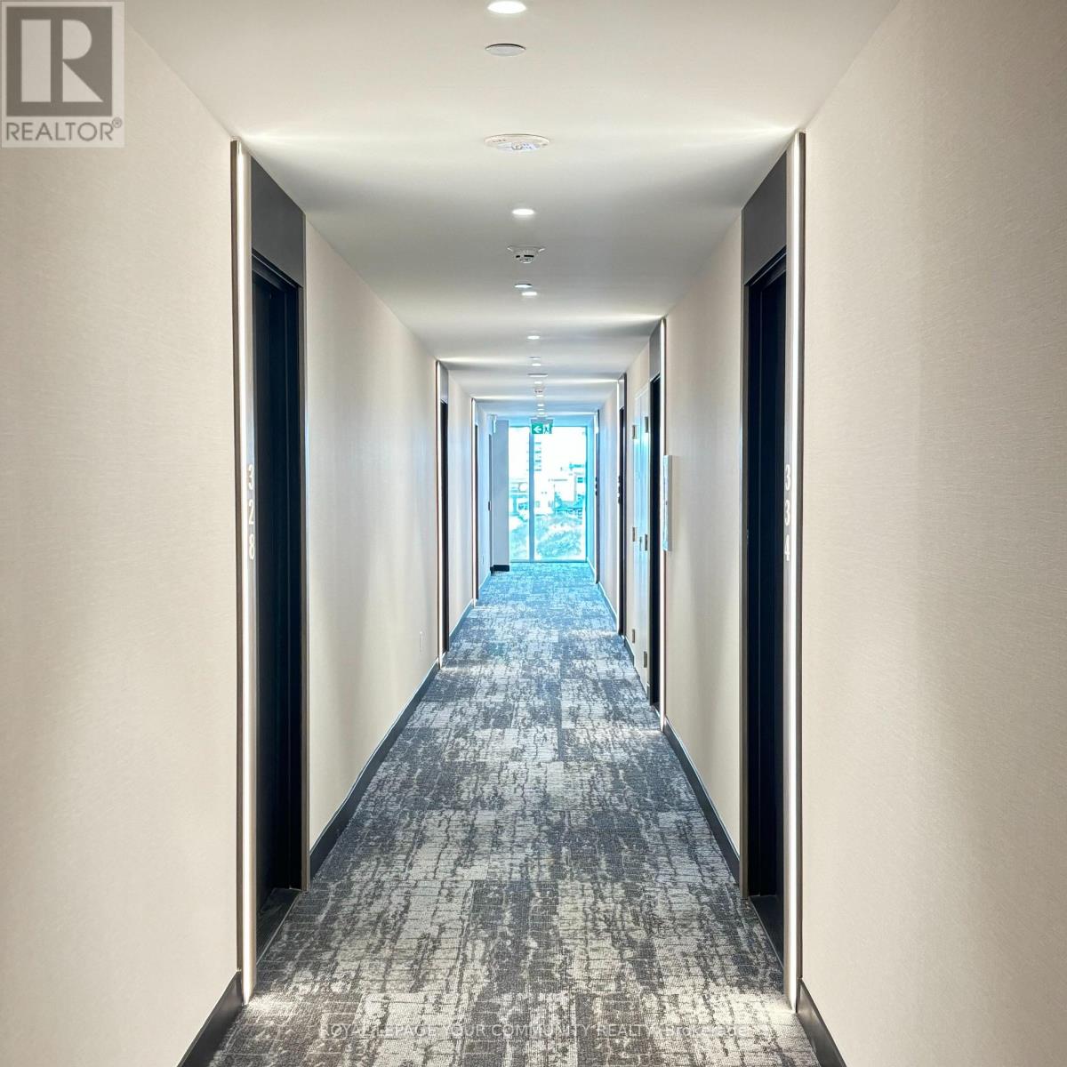 611 - 220 Missinnihe Way, Mississauga, Ontario  L5H 1G5 - Photo 2 - W12500556