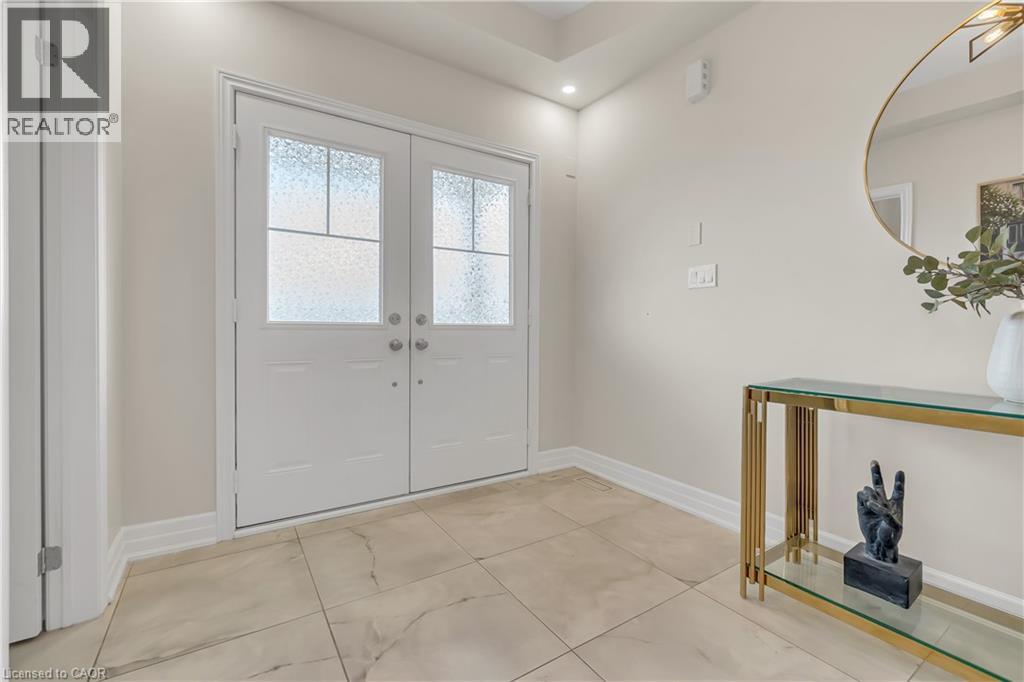 214 Blair Creek Drive, Kitchener, Ontario  N2P 0G2 - Photo 3 - 40778003