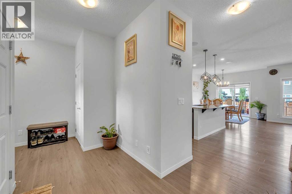 229 Cornerbrook Common Ne, Calgary, Alberta  T3N 1L9 - Photo 7 - A2263341