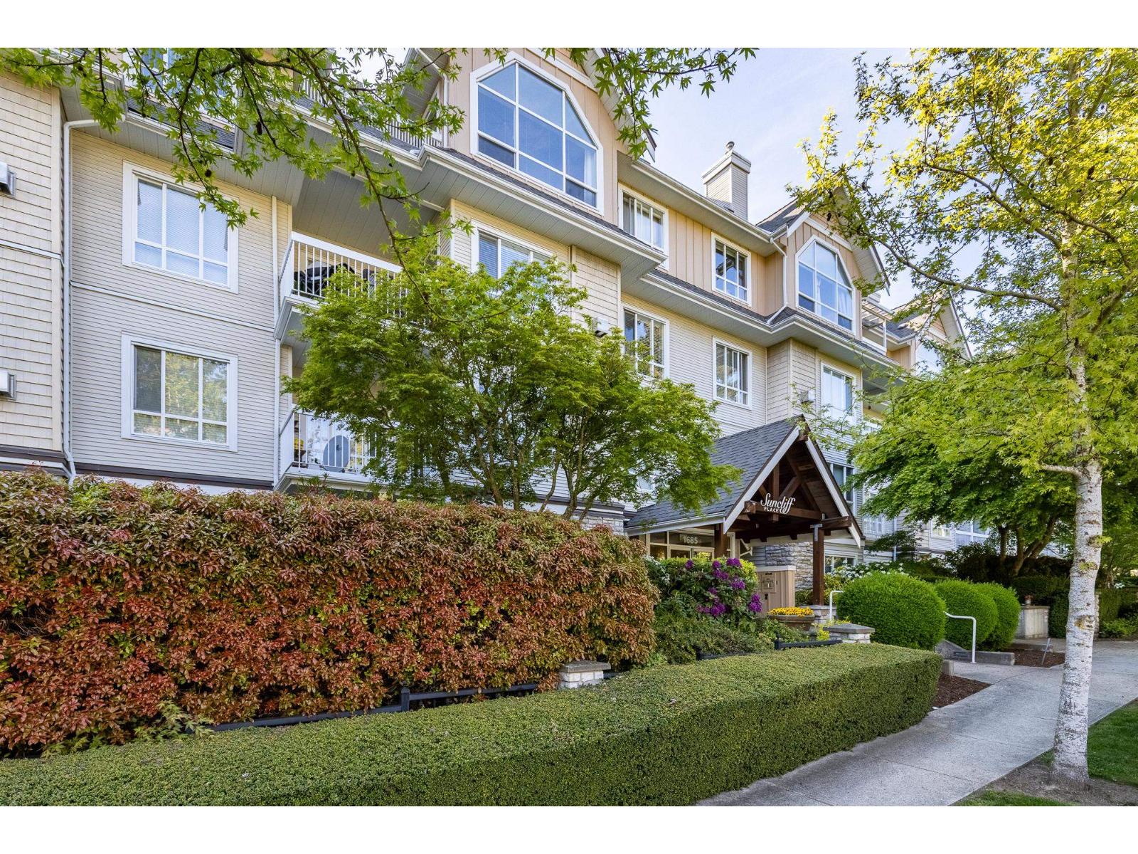 208 1685 152a Street, Surrey, British Columbia V4A 9Y1 - Photo 4 - R3055517