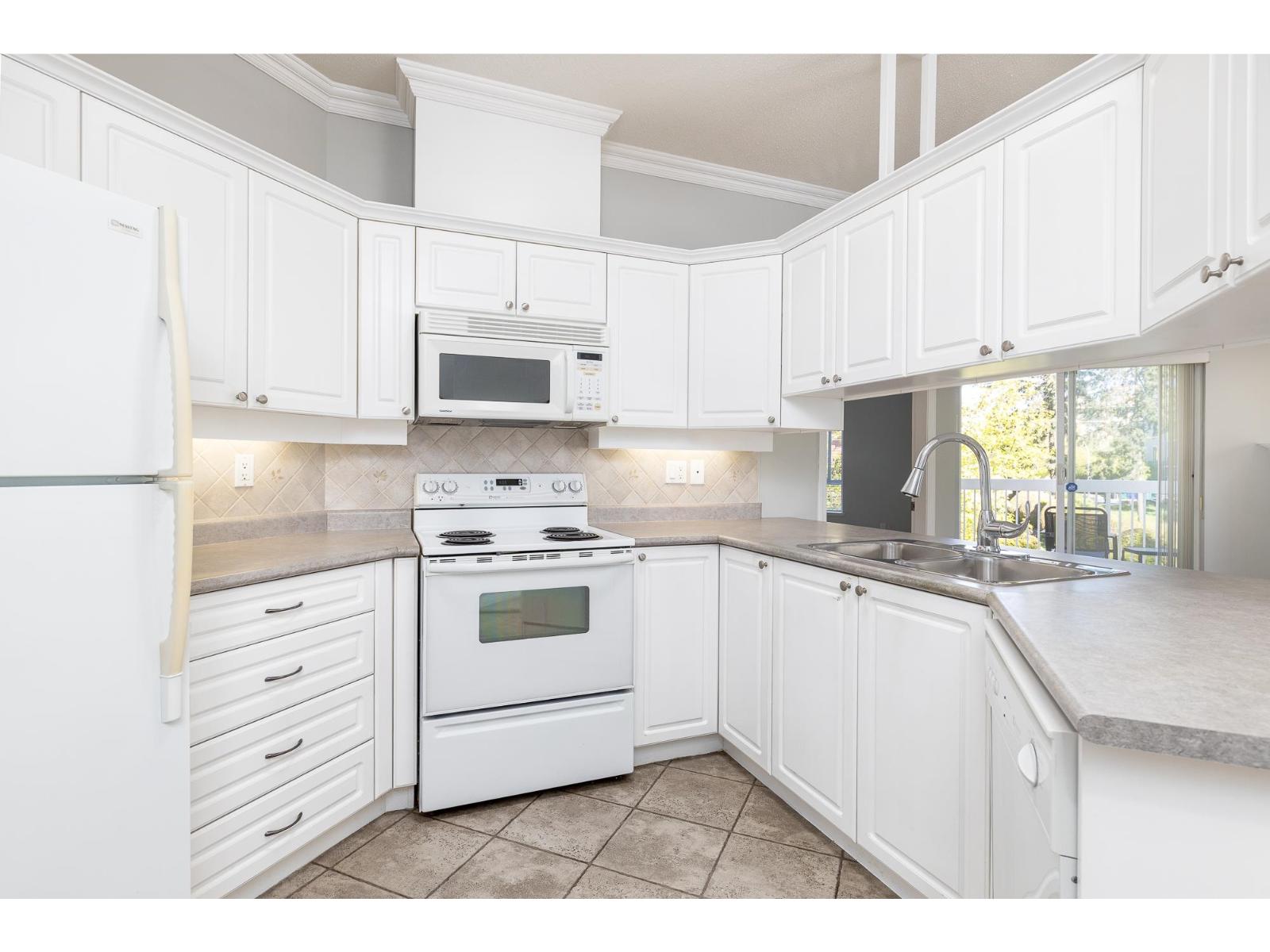 208 1685 152a Street, Surrey, British Columbia V4A 9Y1 - Photo 18 - R3055517