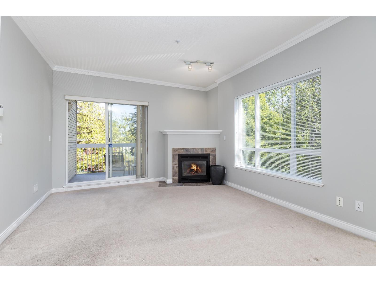 208 1685 152a Street, Surrey, British Columbia V4A 9Y1 - Photo 5 - R3055517