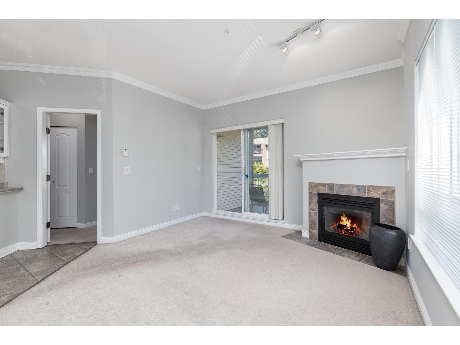 208 1685 152a Street, Surrey, British Columbia V4A 9Y1 - Photo 6 - R3055517