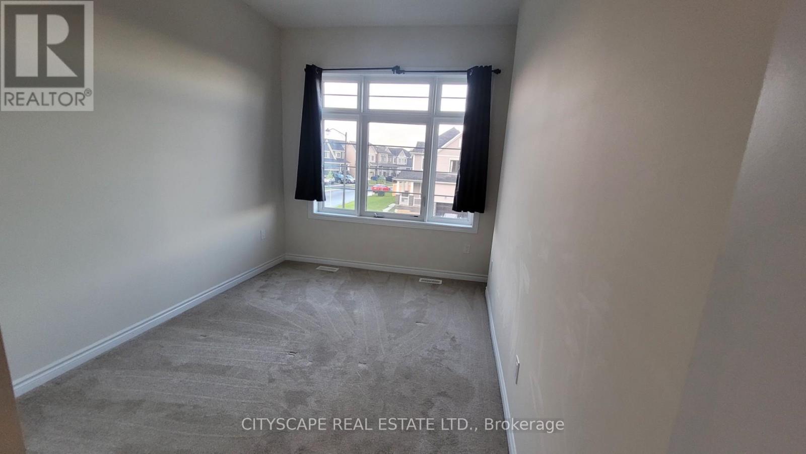 29 Sundin Drive, Haldimand, Ontario  N3W 0H1 - Photo 18 - X12500558