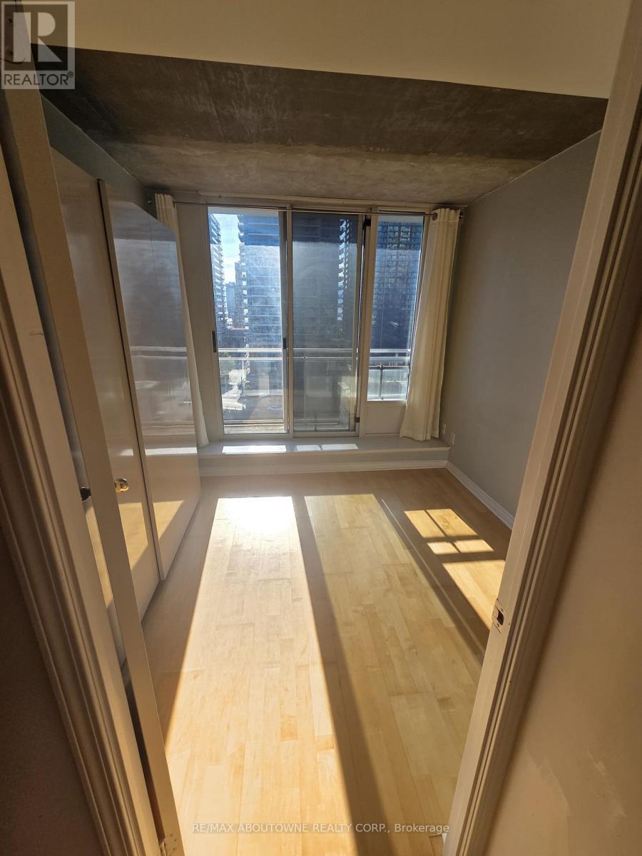 1005 - 1029 King Street W, Toronto, Ontario  M6K 3M9 - Photo 4 - C12498664