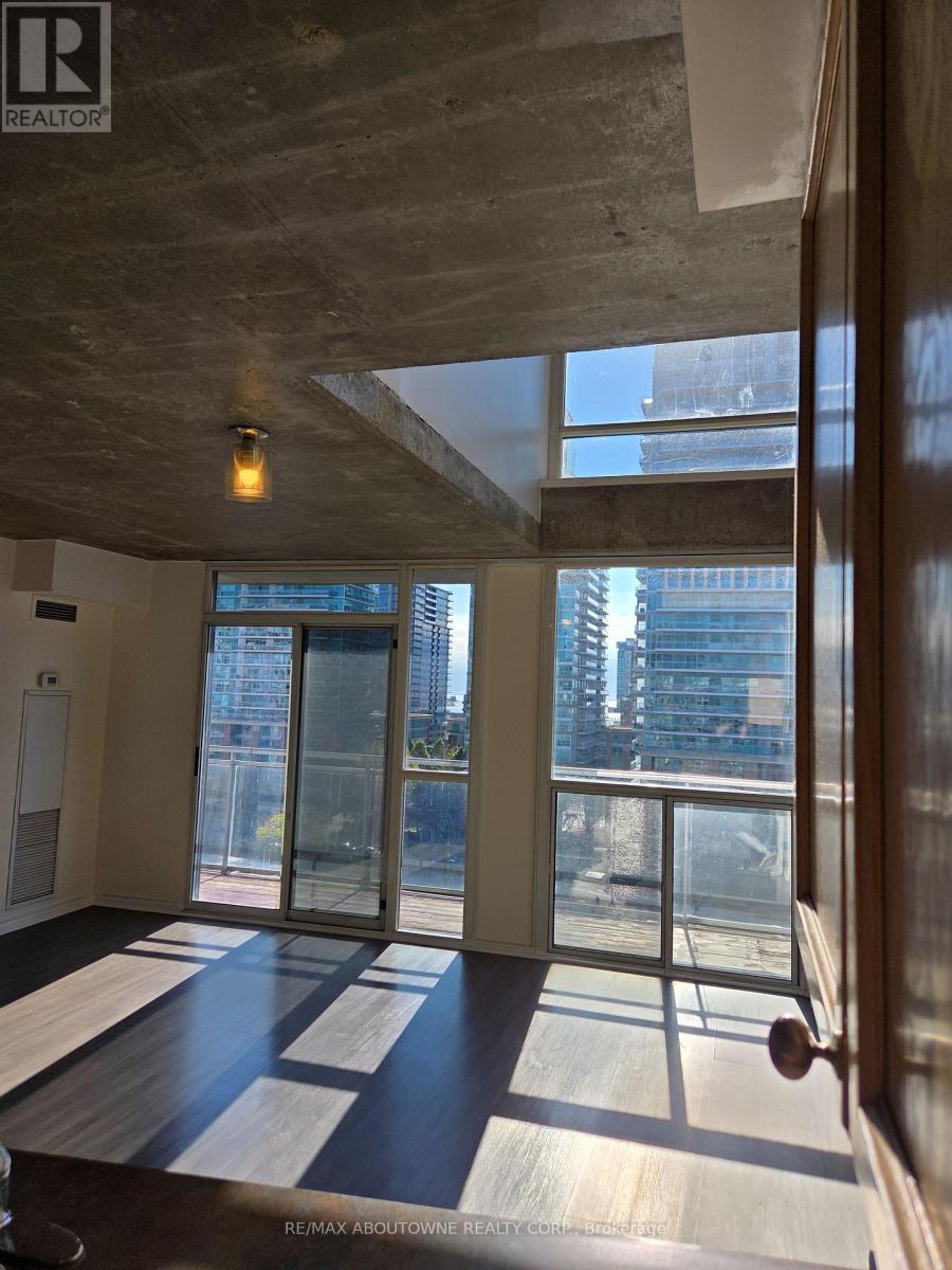 1005 - 1029 King Street W, Toronto, Ontario  M6K 3M9 - Photo 8 - C12498664