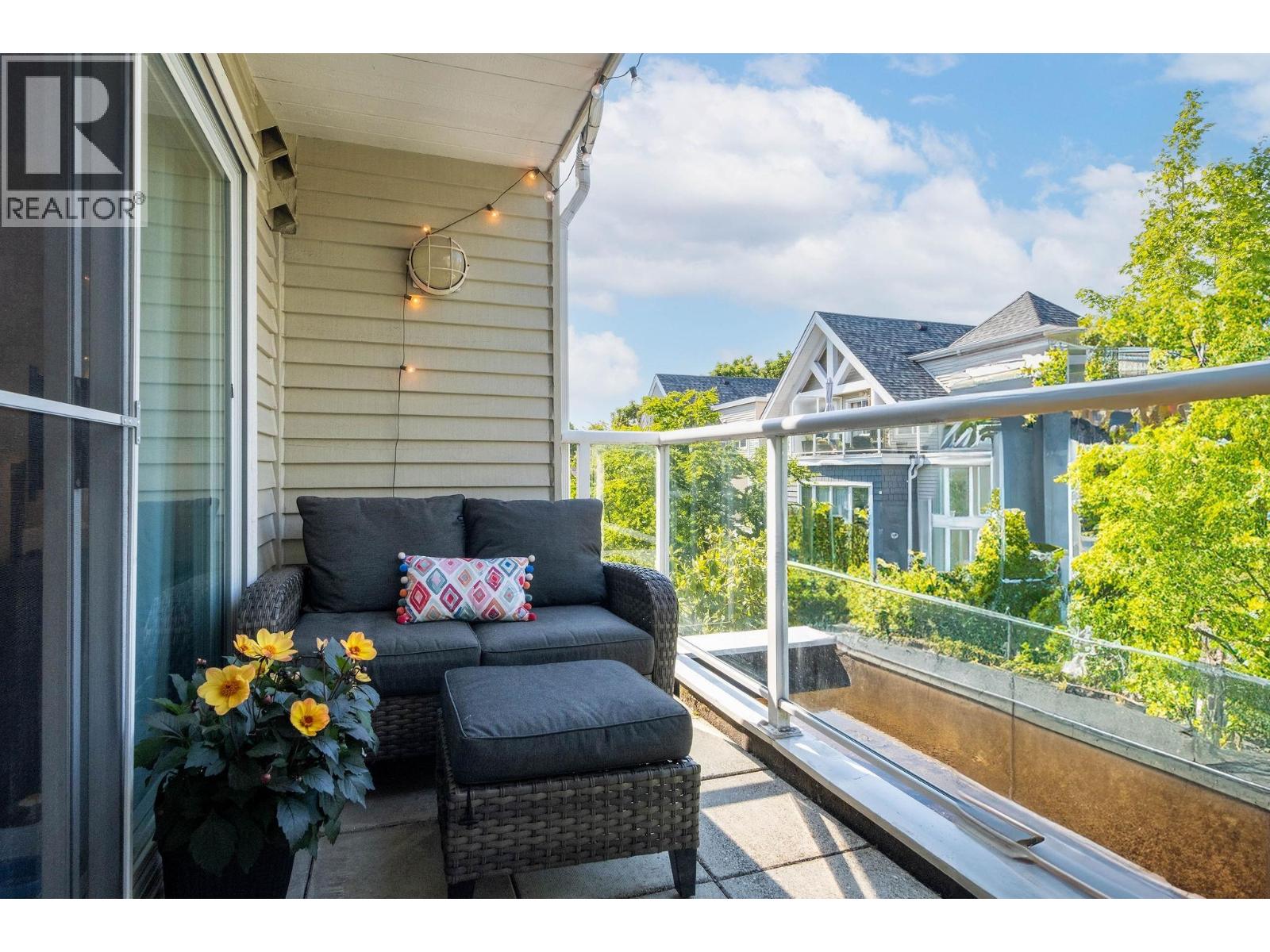 305 789 W 16 Avenue, Vancouver, British Columbia  V5Z 1S8 - Photo 4 - R3054040