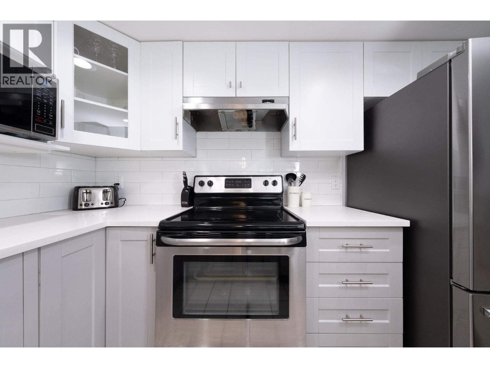 305 789 W 16 Avenue, Vancouver, British Columbia  V5Z 1S8 - Photo 12 - R3054040