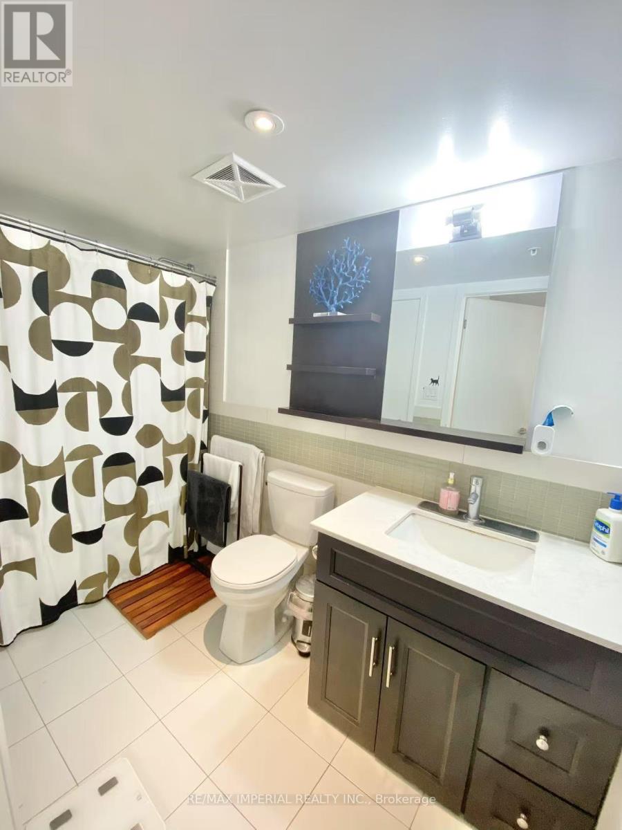 723 - 295 Adelaide Street W, Toronto, Ontario  M5V 0L4 - Photo 10 - C12500564