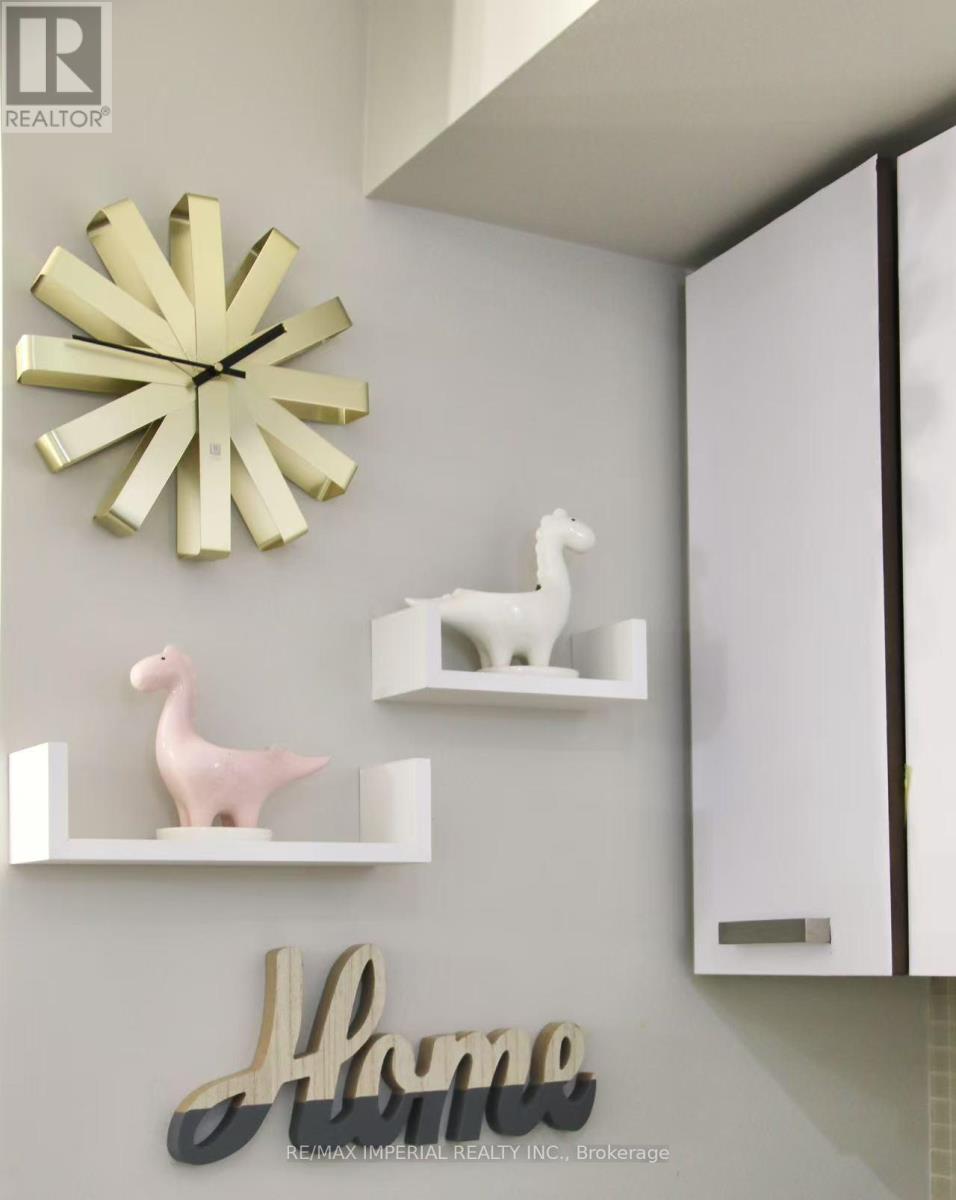 723 - 295 Adelaide Street W, Toronto, Ontario  M5V 0L4 - Photo 9 - C12500564