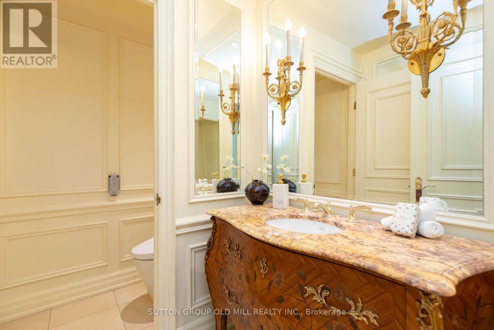 700 - 38 Avenue Road, Toronto, Ontario  M5R 2G2 - Photo 33 - C12500568